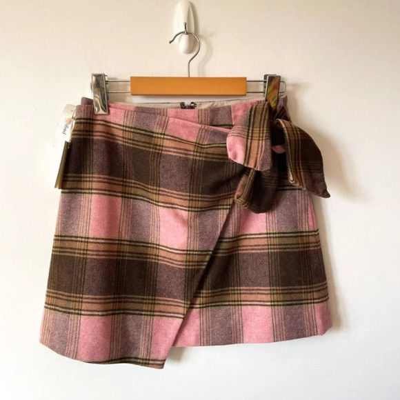 Aritzia Wilfred Dorine New Wrap Front Wool Mini Skirt Pink Brown Plaid Sz 0 NWT - Picture 2 of 5